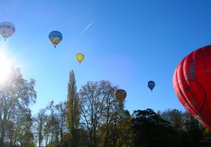 ImprendiNews – La Masera, azienda agricola – Il cielo di Settimo Rottaro è protagonista di un volo di mongolfiere che si ripete più volte nell'anno